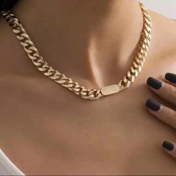 Chunky chain necklace - Picture 3 of 7